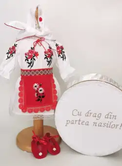 Set Botez Traditional , Costum Traditional Muna 3 - 2 piese costumas si cutie botez