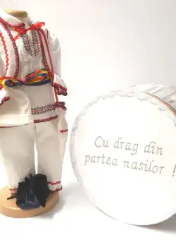 Set Costum National pentru baieti Victoras 6 si Cutie Botez Traditional