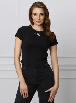 Tricou negru reiat cu cifre pe bust