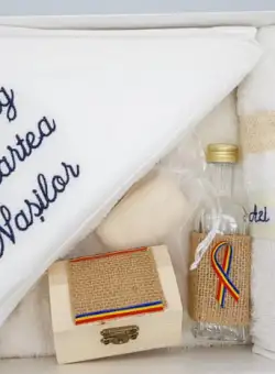 Trusou Botez Brodat - Motive Traditionale