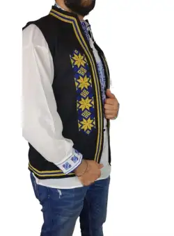 Vesta barbateasca brodata Laurentiu 3