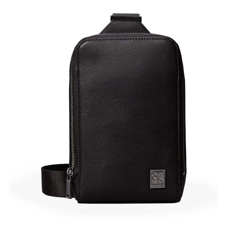 Geantă crossbody bărbați Calvin Klein neagră cu logo 3101BGEA3292N
