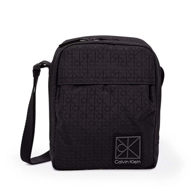 Geantă crossbody bărbați  Calvin Klein neagră cu logo 3101BGEA3303N