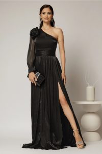 Rochie DY Fashion neagra pe un umar cu detaliu floral amplu din voal peliculizat