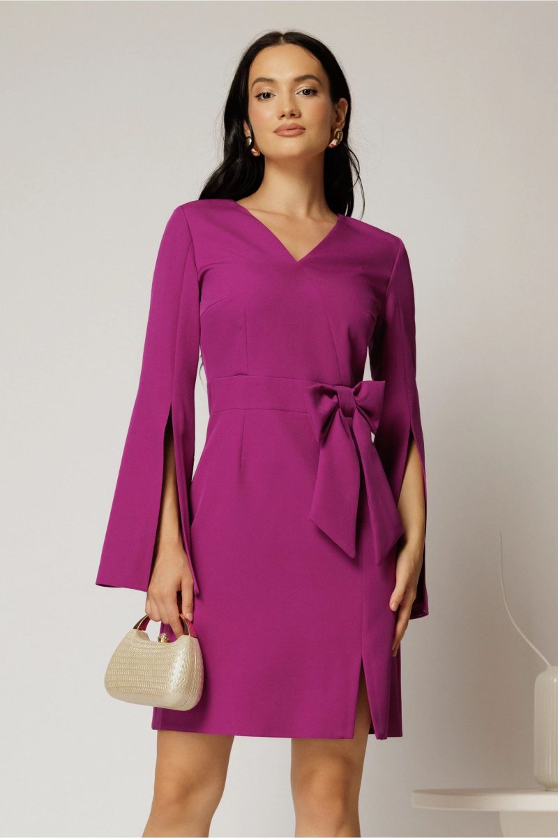 Rochie scurta magenta cu funda ampla in talie si maneci sparte